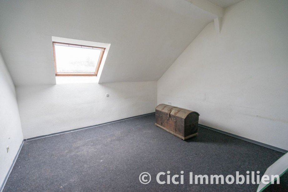 2. Schlafzimmer Mehrfamilienhaus Neuenrade