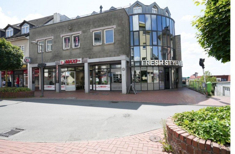 01 Aussenansicht Titelbild L�denscheid Einzelhandel 730 m� Ladenfl�che mit eigener Tiefgarage und Lastenaufzug � L�denscheid City