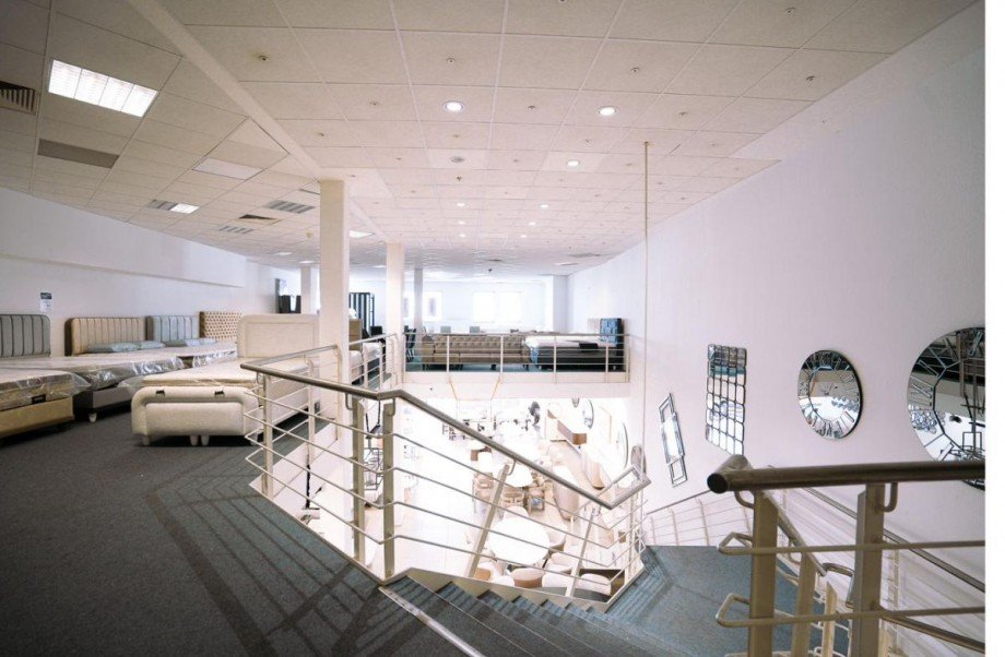 11 Obergeschoss Galerie Luftraum Einzelhandel L�denscheid