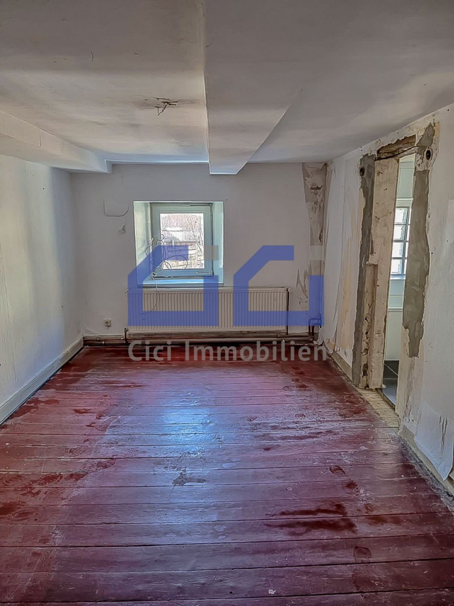 Zimmer 1 Dachgeschosswohnung Werdohl