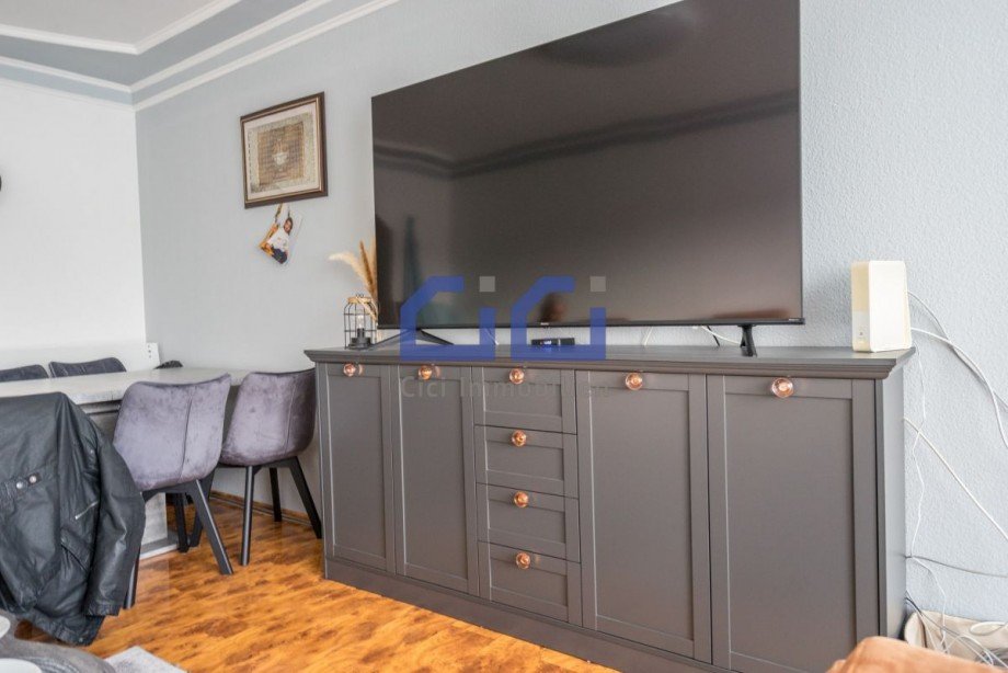 10 Wohnzimmer min Etagenwohnung L�denscheid