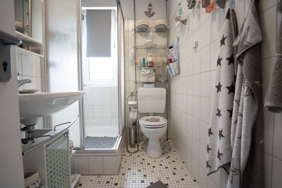 9.Badezimmer Etagenwohnung L�denscheid