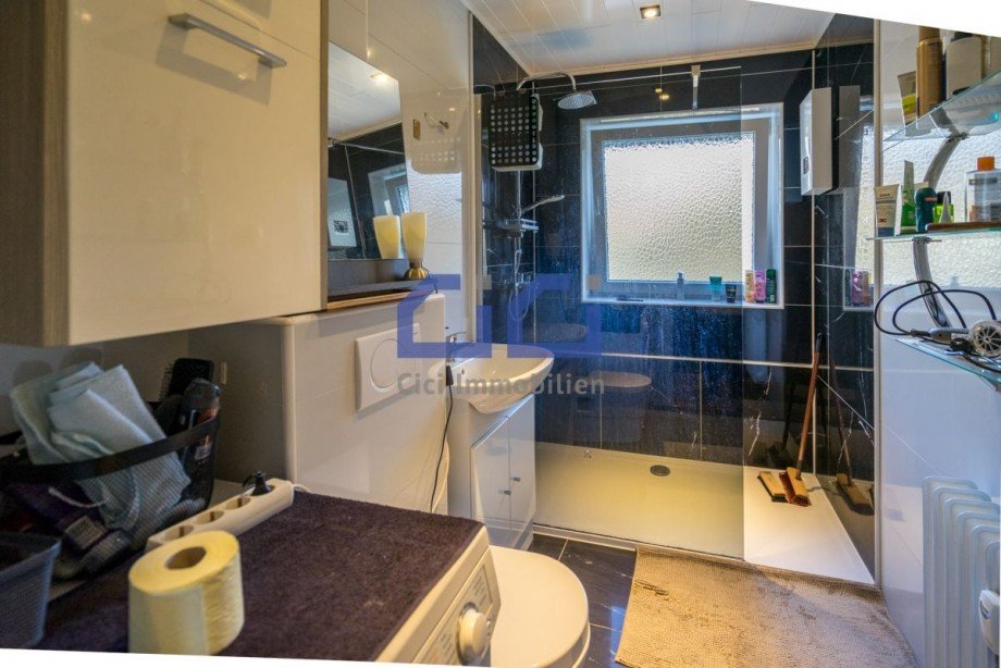 11 Badezimmer min Etagenwohnung L�denscheid