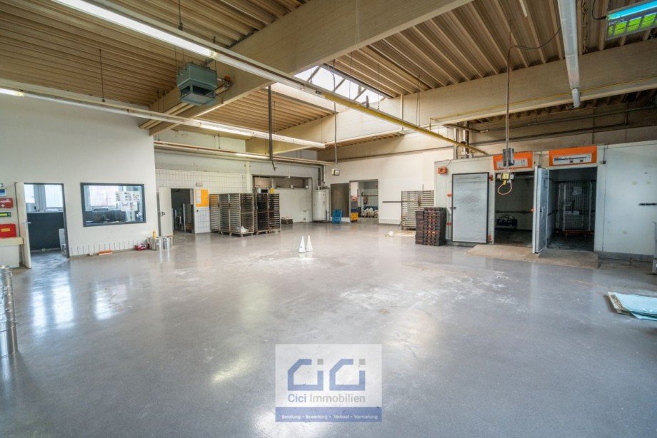 21 Halle Neuenrade
