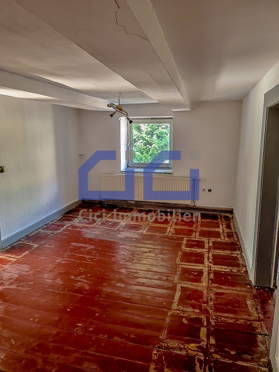 Zimmer 2 Dachgeschosswohnung Werdohl