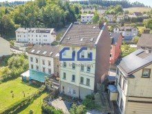 DJI 0538 min Mehr Raum, mehr Rendite: Dreifamilienhaus mit Ladenlokal und Kaufpreisfaktor 10 in Werdohl