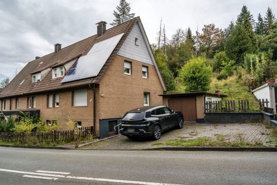 01 Aussenansicht Strasse Haus Meinerzhagen