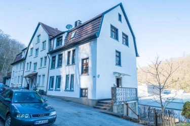 Hauptbild Vielseitiges 2-3 Familienhaus mit Wohlf�hlcharakter