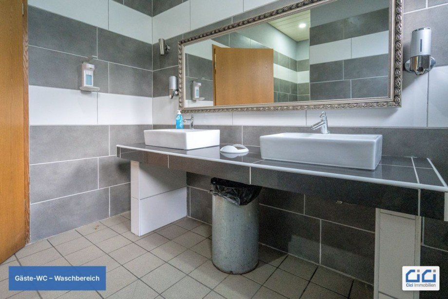 15 Gaeste WC Waschbereich Hotels L�denscheid