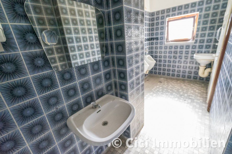 11. Herren WC 2 Mehrfamilienhaus Neuenrade