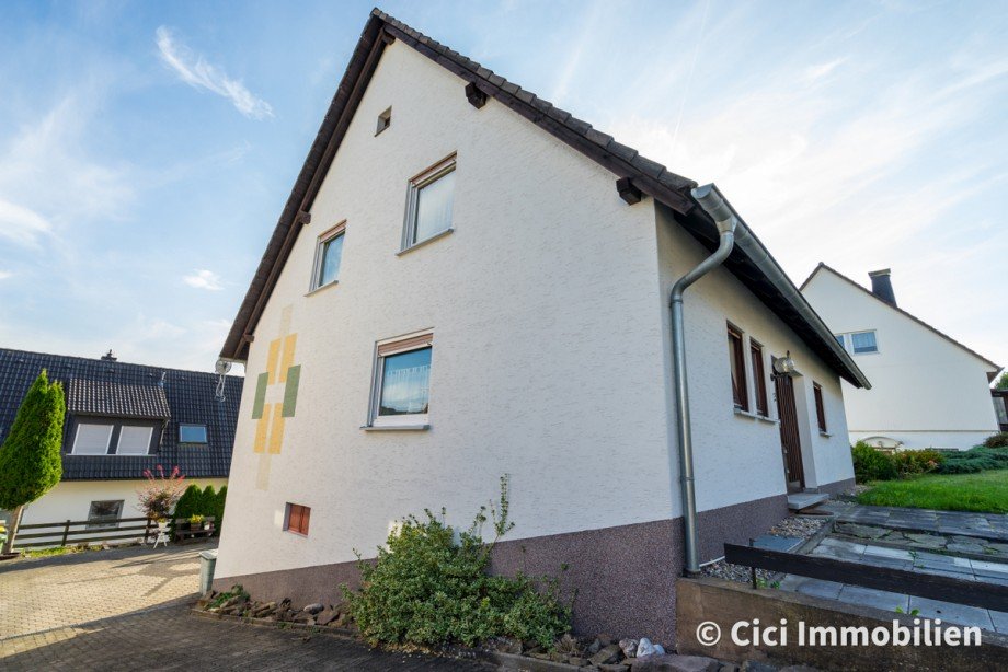4.Seitenansicht Zweifamilienhaus Herscheid