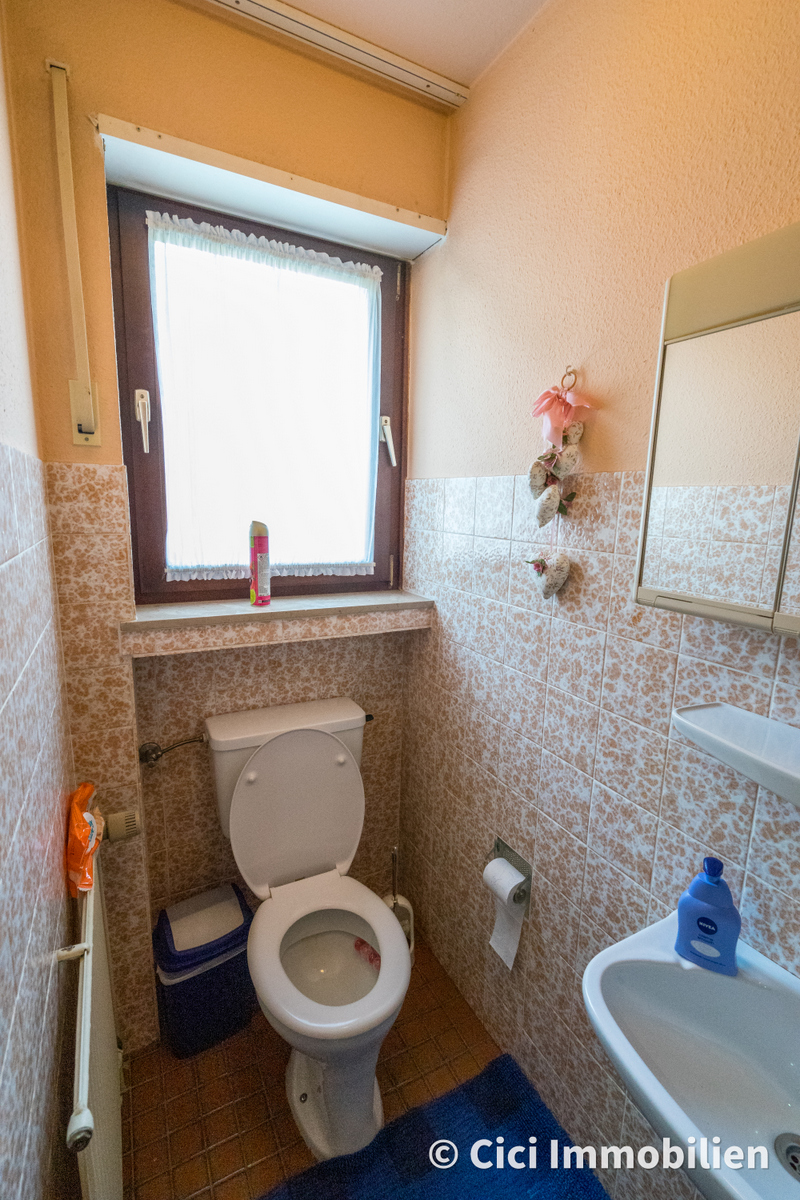 19. G�ste WC Zweifamilienhaus Herscheid