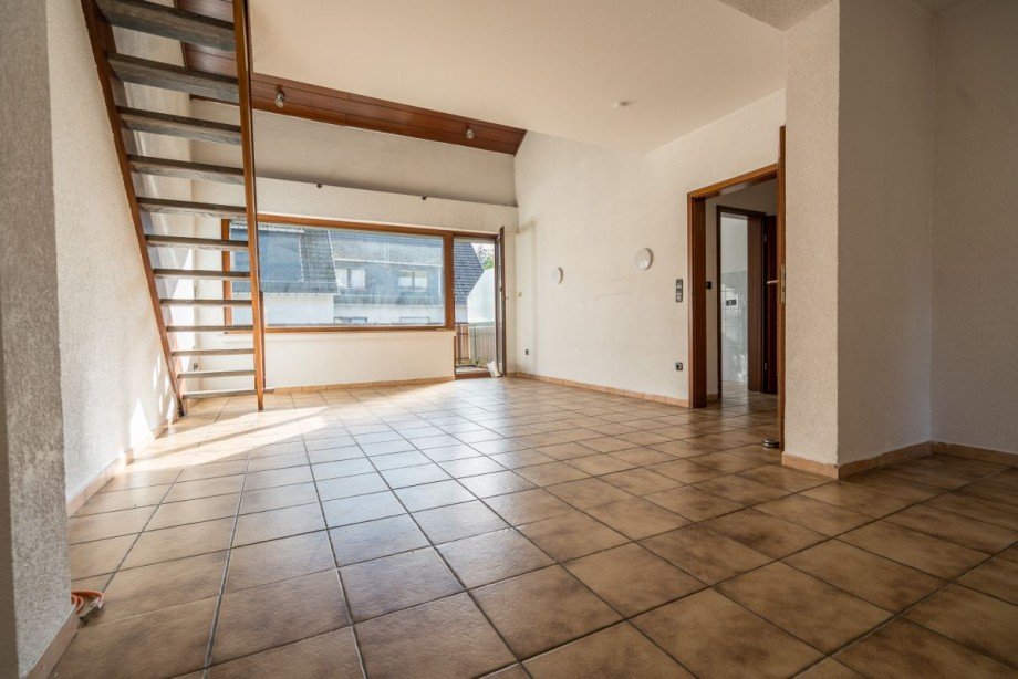 08 Wohnzimmer Balkonzugang Maisonettewohnung Altena