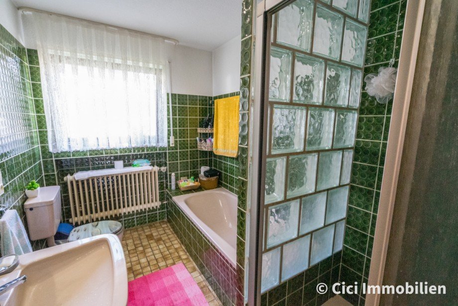 20. EG Badezimmer Zweifamilienhaus Herscheid