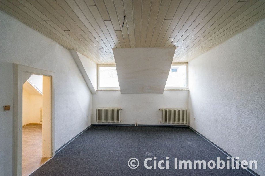 1. Wohnzimmer Mehrfamilienhaus Neuenrade