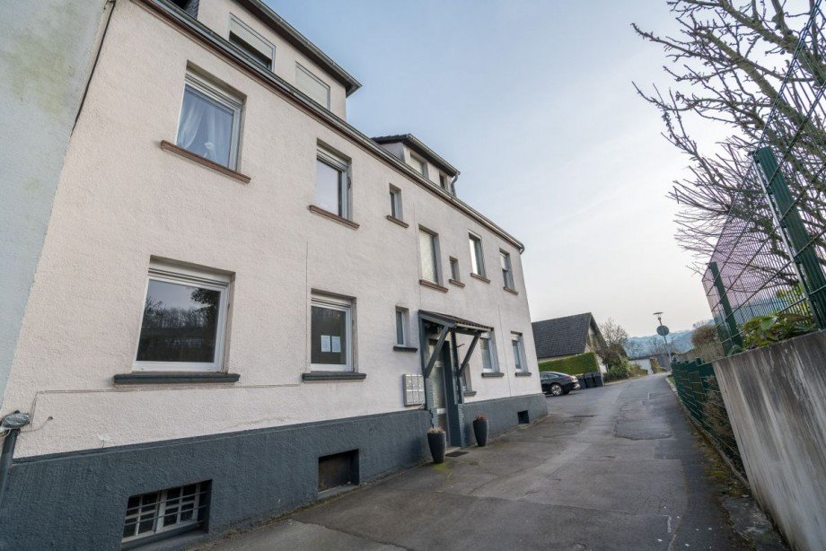 02. Ansicht von Links Mehrfamilienhaus Nachrodt-Wiblingwerde