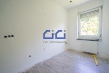 DSC00672 min Mehr Raum, mehr Rendite: Dreifamilienhaus mit Ladenlokal und Kaufpreisfaktor 10 in Werdohl