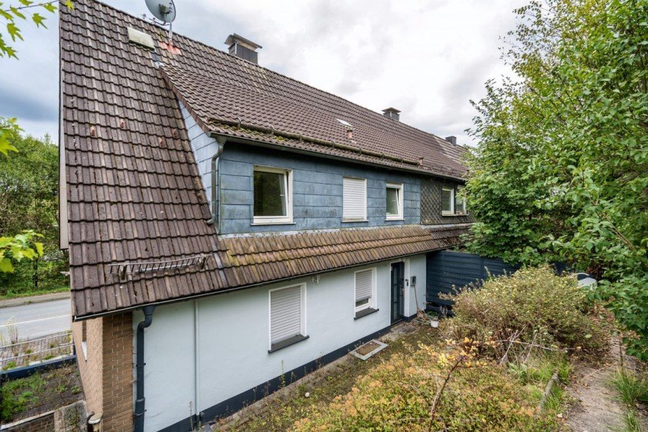 04 Rueckansicht Garten Haus Meinerzhagen