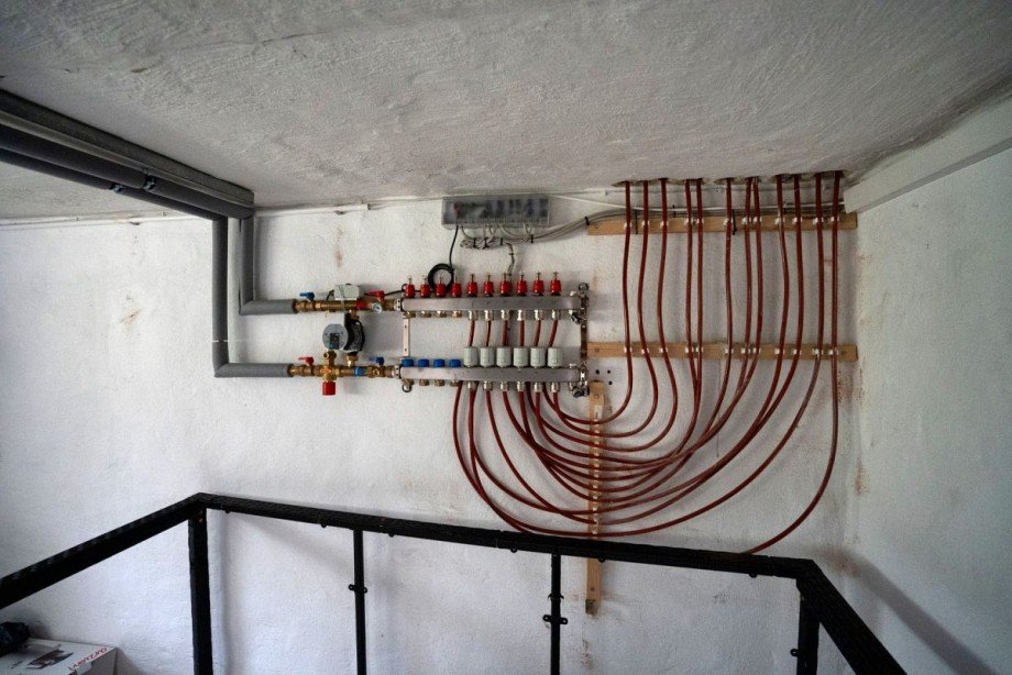 19 KG Fussbodenheizung Verteiler Haus Meinerzhagen