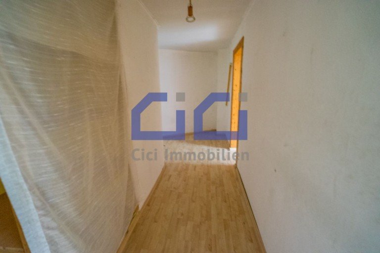 DSC00261 Werdohl Dachgeschosswohnung Mitten in der Innenstadt - Dachgeschosswohnung mit Lenneblick - in Sackgasse