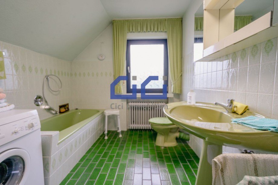 24. OG Badezimmer Haus Plettenberg