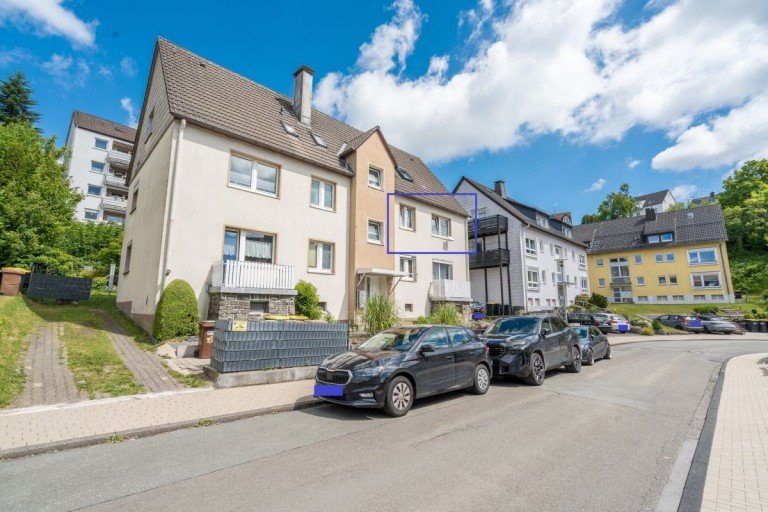 1.Aussenansicht L�denscheid Etagenwohnung Wohnen mit Mehrwert � Eigentumswohnung mit Hobbyraum, Gartenanteil und bester Innenstadtlage