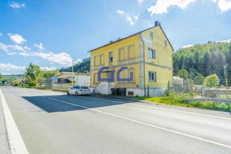 DSC00920 Werdohl Mehrfamilienhaus Ihre Chance auf exklusives Wohnen und unternehmerischen Erfolg in Werdohl�s Automobil-Meile